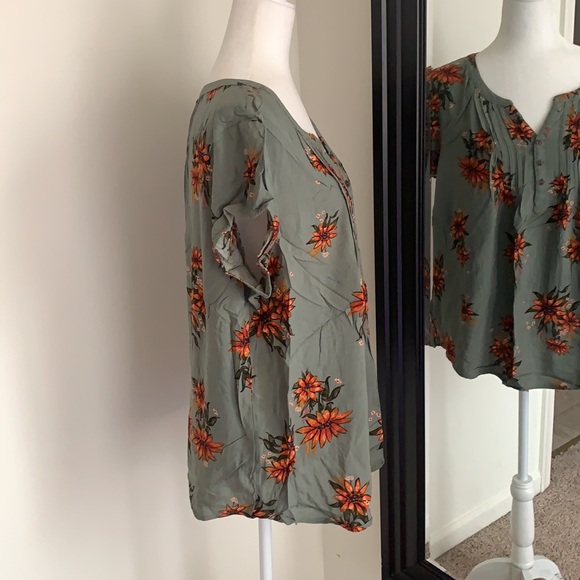 Peasant floral top - Picture 4 of 6